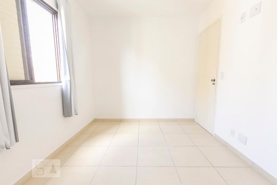 Quarto 1 de apartamento à venda com 2 quartos, 50m² em Vila Mangalot, São Paulo