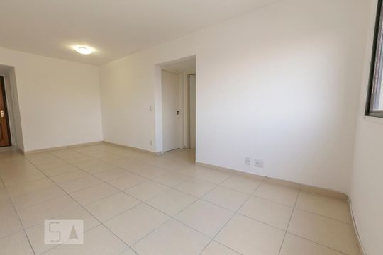 Sala de apartamento à venda com 2 quartos, 50m² em Vila Mangalot, São Paulo
