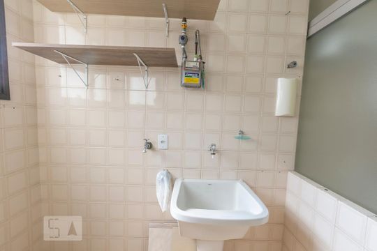 Lavanderia de apartamento à venda com 2 quartos, 50m² em Vila Mangalot, São Paulo