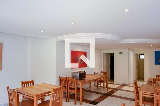 Área comum de apartamento para alugar com 2 quartos, 70m² em Cidade Monções, São Paulo
