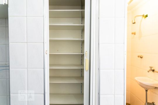 Dispensa de apartamento à venda com 3 quartos, 96m² em Vila Mariana, São Paulo