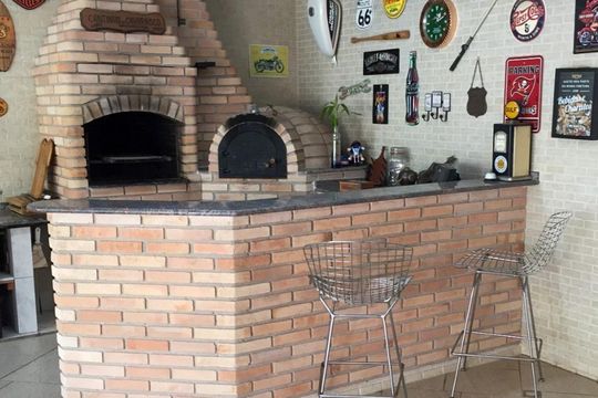 Churrasqueira de casa à venda com 4 quartos, 470m² em Vila Carrão, São Paulo