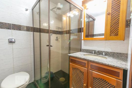 Banheiro de apartamento à venda com 3 quartos, 75m² em Vila Marina, São Paulo