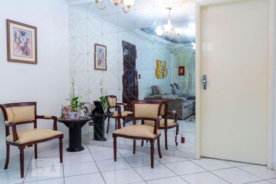 Sala de casa à venda com 3 quartos, 200m² em Vila Vera, São Paulo