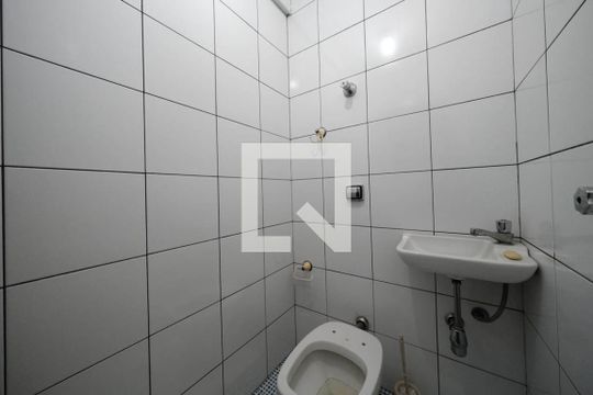 Lavabo de apartamento à venda com 3 quartos, 124m² em Vila Mesquita, São Paulo