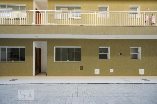 Vista sala de apartamento para alugar com 1 quarto, 35m² em Chácara Mafalda, São Paulo