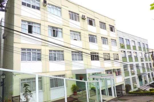 Fachada de apartamento para alugar com 3 quartos, 65m² em Trindade, Florianópolis