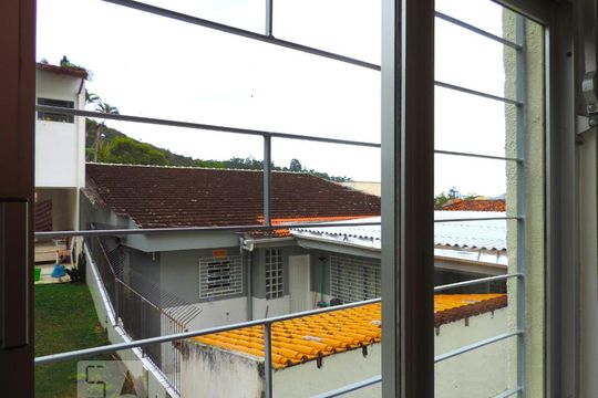 Vista da Sala de apartamento para alugar com 3 quartos, 65m² em Trindade, Florianópolis