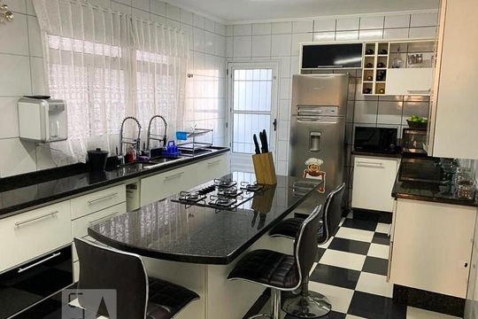 Cozinha de casa à venda com 4 quartos, 350m² em Vila Centenário, São Paulo