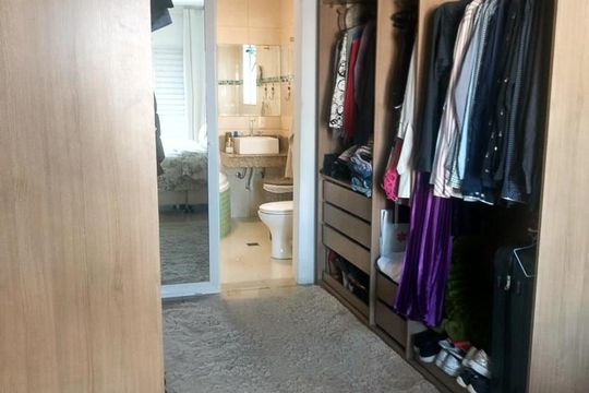 Quarto 1 - Closet de casa à venda com 4 quartos, 350m² em Vila Centenário, São Paulo
