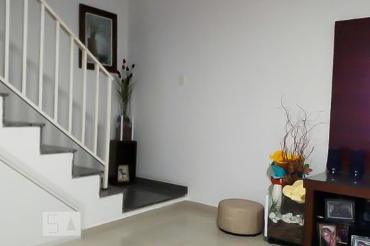 Sala de casa para alugar com 3 quartos, 138m² em Chácara Mafalda, São Paulo
