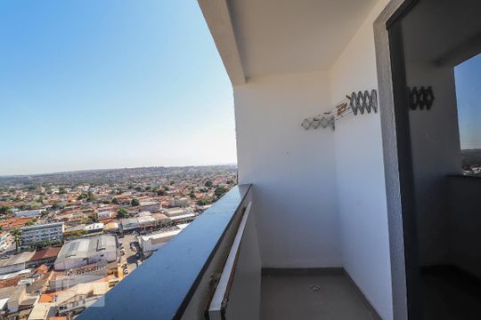 Sacada de apartamento à venda com 3 quartos, 85m² em Setor dos Funcionários, Goiânia