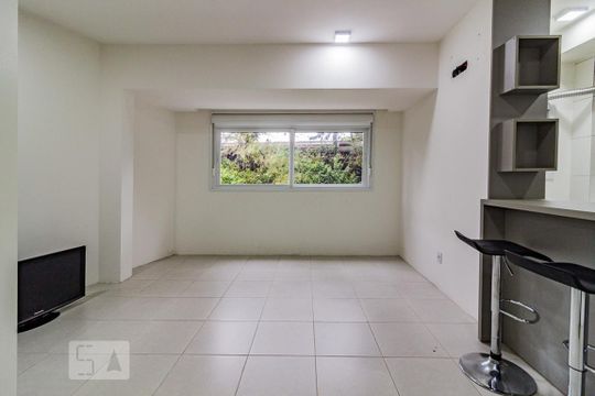Sala de kitnet/studio à venda com 1 quarto, 30m² em Santo Antônio, Porto Alegre