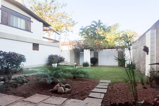 Casa à venda com 5 quartos, 320m² em Recreio dos Bandeirantes, Rio de Janeiro