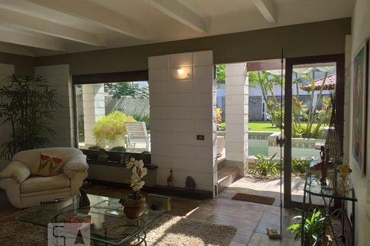 Casa à venda com 5 quartos, 320m² em Recreio dos Bandeirantes, Rio de Janeiro