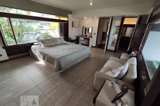 Casa à venda com 5 quartos, 320m² em Recreio dos Bandeirantes, Rio de Janeiro