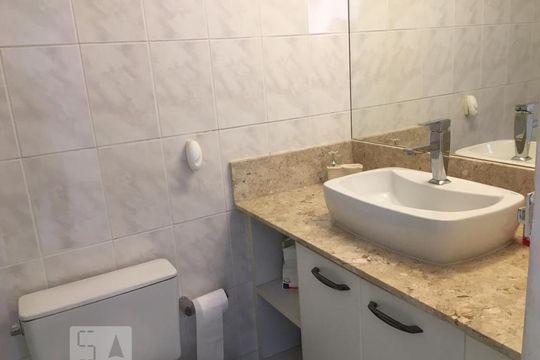 Banheiro Social de apartamento para alugar com 2 quartos, 62m² em Mooca, São Paulo
