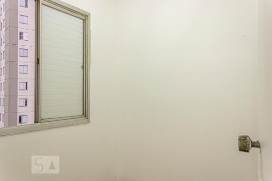 Quarto de Serviço de apartamento à venda com 2 quartos, 75m² em Vila Suzana, São Paulo