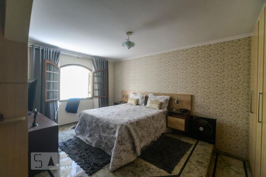 Suíte 1 de casa à venda com 4 quartos, 530m² em Vila Margarida, São Paulo