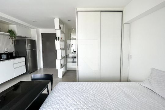 Studio de kitnet/studio para alugar com 1 quarto, 30m² em Perdizes, São Paulo
