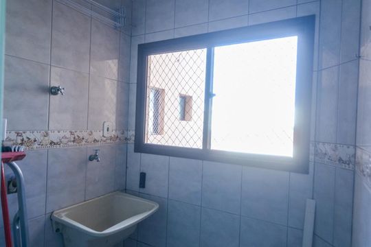 Área de Serviço de apartamento para alugar com 2 quartos, 79m² em Santa Maria, São Caetano do Sul