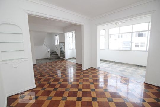 Apartamento para alugar com 3 quartos, 180m² em Copacabana, Rio de Janeiro