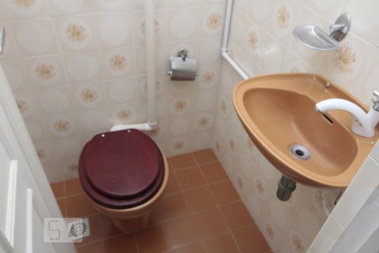 Lavabo de apartamento para alugar com 3 quartos, 180m² em Copacabana, Rio de Janeiro
