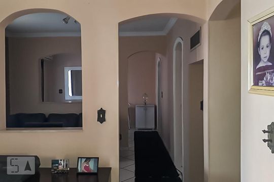 Casa à venda com 3 quartos, 235m² em Jardim das Vertentes, São Paulo