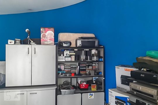 Quarto de casa à venda com 3 quartos, 235m² em Jardim das Vertentes, São Paulo
