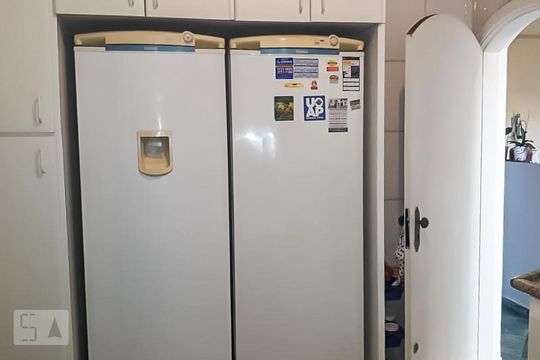 Cozinha de casa à venda com 3 quartos, 235m² em Jardim das Vertentes, São Paulo