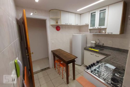 Cozinha de apartamento para alugar com 3 quartos, 90m² em Recreio dos Bandeirantes, Rio de Janeiro