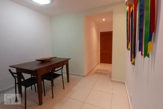 Sala de apartamento para alugar com 3 quartos, 90m² em Recreio dos Bandeirantes, Rio de Janeiro