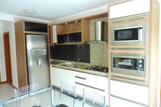 Cozinha de apartamento para alugar com 2 quartos, 70m² em Santo Antônio de Lisboa, Florianópolis