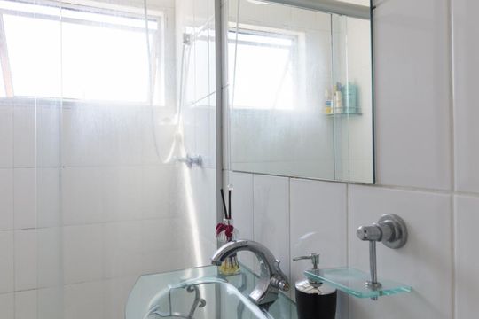 Banheiro de apartamento à venda com 2 quartos, 52m² em Casa Verde, São Paulo