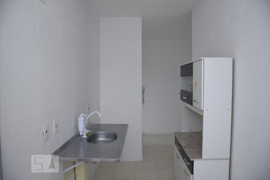 Cozinha de apartamento para alugar com 2 quartos, 49m² em Anil, Rio de Janeiro