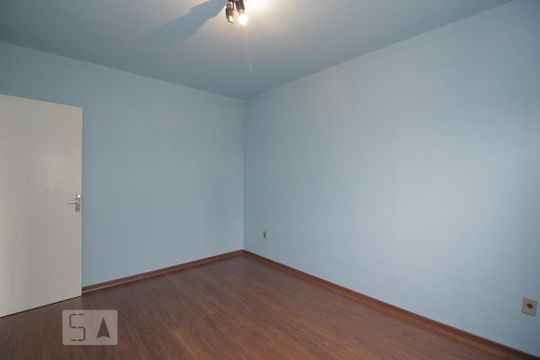 Quarto de apartamento à venda com 1 quarto, 60m² em Niterói, Canoas