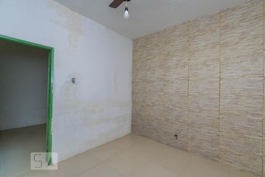 Quarto reversível de casa à venda com 2 quartos, 70m² em Olaria, Rio de Janeiro