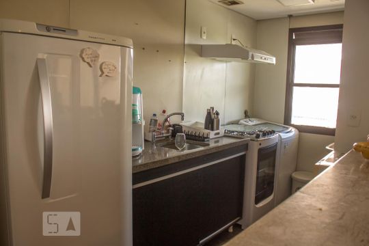 Cozinha Americana de apartamento para alugar com 2 quartos, 108m² em Barra da Tijuca, Rio de Janeiro