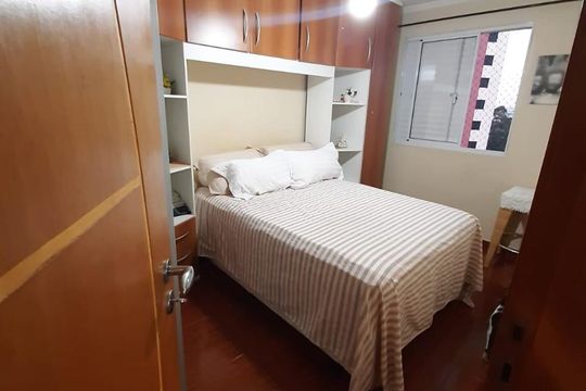 Quarto 2 de apartamento para alugar com 2 quartos, 51m² em Jardim Celeste, São Paulo