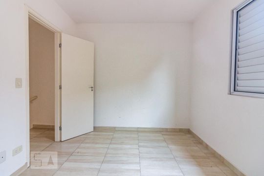 Quarto 1 de casa de condomínio à venda com 2 quartos, 80m² em Jardim Sarah, São Paulo