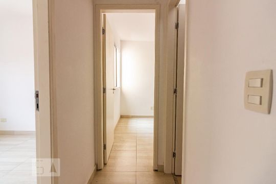 Corredor de casa de condomínio à venda com 2 quartos, 80m² em Jardim Sarah, São Paulo