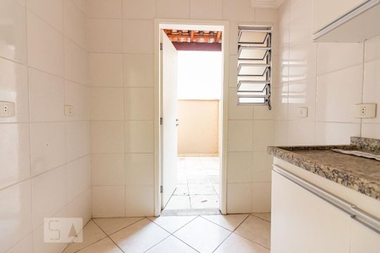 Cozinha de casa de condomínio à venda com 2 quartos, 80m² em Jardim Sarah, São Paulo