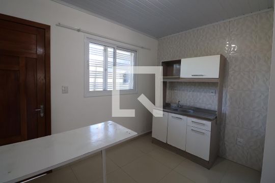 Cozinha e Área de Serviço de casa à venda com 1 quarto, 56m² em Olaria, Canoas
