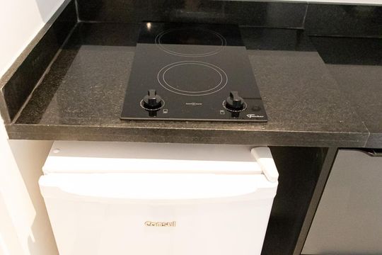Cozinha de kitnet/studio à venda com 1 quarto, 33m² em Vila Buarque, São Paulo