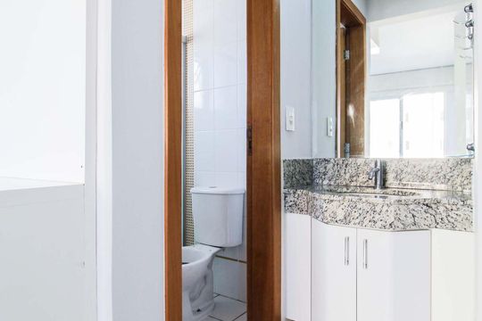 Quarto (suíte) Banheiro de apartamento para alugar com 1 quarto, 67m² em Setor Bela Vista, Goiânia