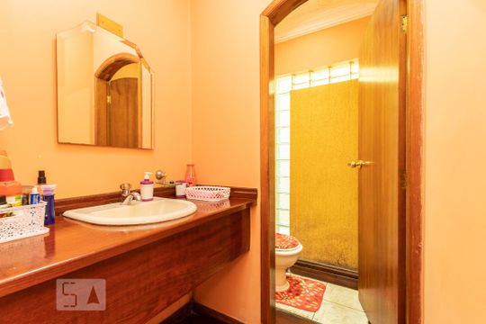 Lavabo de casa à venda com 3 quartos, 150m² em Parque Císper, São Paulo