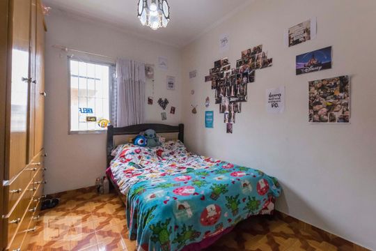 2o. Andar - Quarto 2 de casa à venda com 4 quartos, 250m² em Jardim Patente Novo, São Paulo