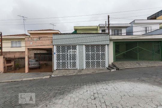 Fachada de casa à venda com 4 quartos, 250m² em Jardim Patente Novo, São Paulo