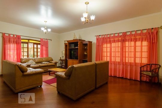Sala de casa à venda com 4 quartos, 250m² em Interlagos, São Paulo