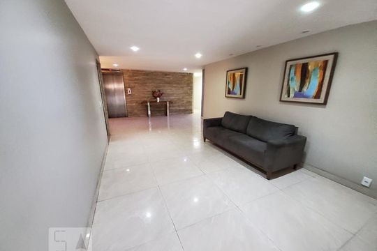 Entrada do Prédio de apartamento para alugar com 3 quartos, 85m² em Taquara, Rio de Janeiro